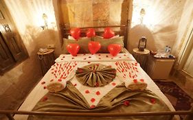 Young Cave Hotel